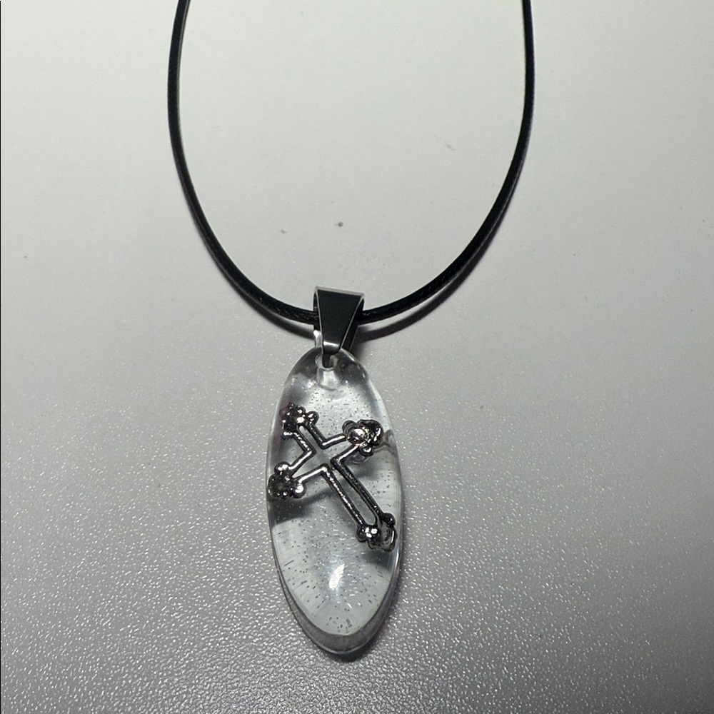 Elegant Silver Cross Pendant Necklace